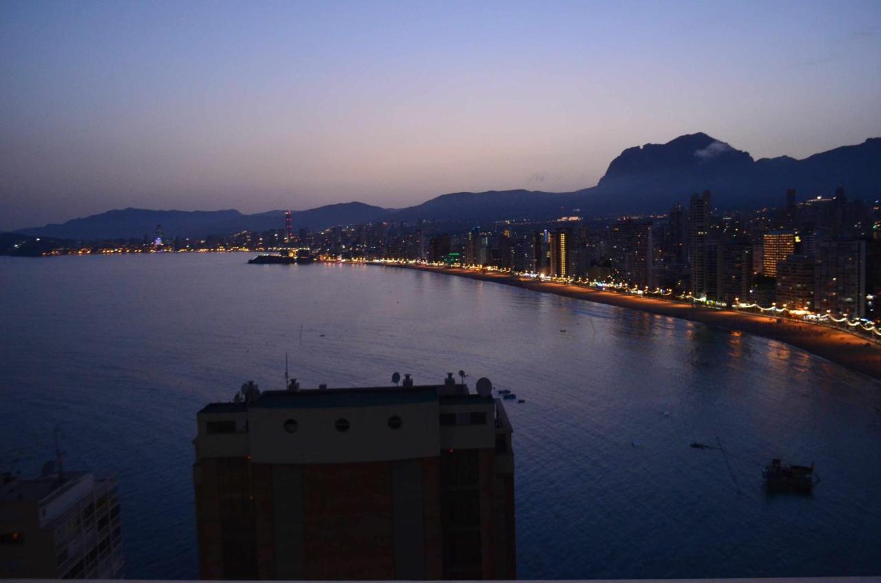 Apartamento El Faro De Benidorm Eksteriør billede